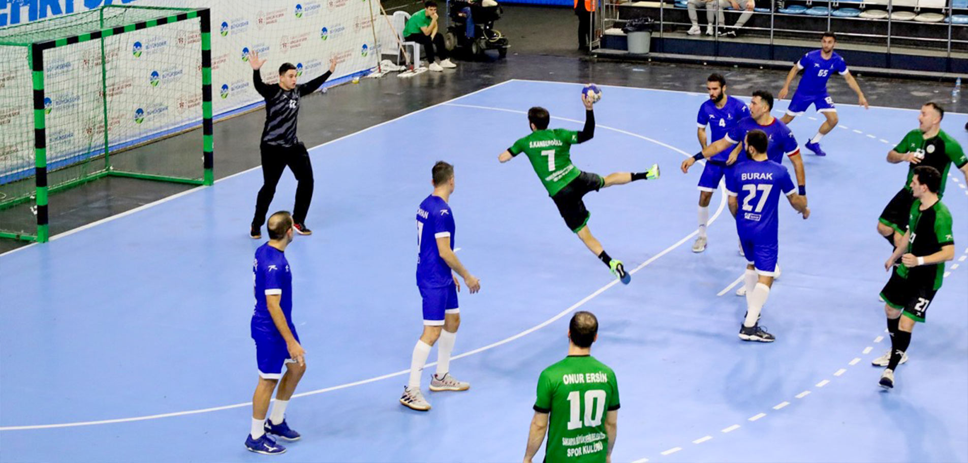 Terrain de Handball Intérieur